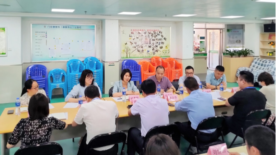 共促心理健康服務(wù)發(fā)展 開(kāi)平市衛(wèi)生健康局局長(zhǎng)何素賢率隊(duì)赴江門市第三人民醫(yī)院參觀學(xué)習(xí)