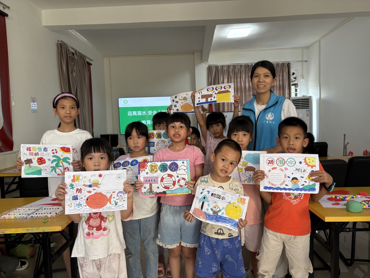百合鎮(zhèn)舉辦“遠(yuǎn)離溺水·安全‘童’行”兒童安全教育小組活動(dòng)