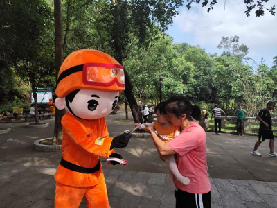 多部門(mén)聯(lián)動(dòng)強(qiáng)宣傳！市森防辦開(kāi)展森林防滅火主題宣傳活動(dòng)筑牢安全防線.docx_6